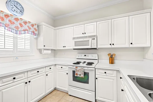 Property Slideshow image 3 of 35 | 604 heathrow dr 1105, Myrtle Beach, SC, 29579