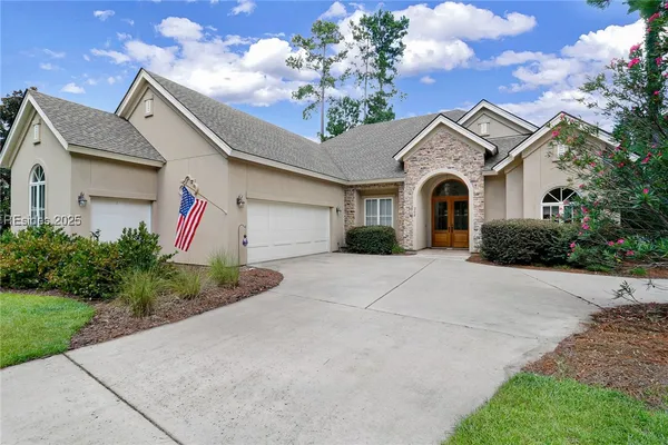 Property Slideshow image 2 of 80 | 208 hampton lake dr, Bluffton, SC, 29910
