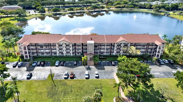 Property Slideshow image 2 of 18 | 13250 sw 7th ct 404l, Pembroke Pines, FL, 33027