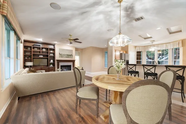 Property Slideshow image 2 of 24 | 125 nighthawk way, Georgetown, TX, 78633