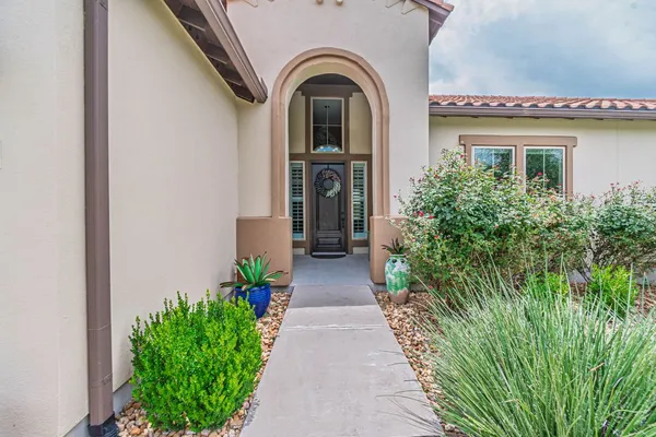 Property Slideshow image 2 of 40 | 112 learning elm dr, San Marcos, TX, 78666