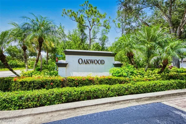 Property Slideshow image 3 of 49 | 27024 oakwood lake dr, Bonita Springs, FL, 34134