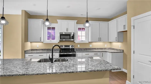 Property Slideshow image 3 of 13 | 3280 rock creek villa dr, Quinton, VA, 23141