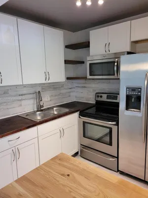 Property Slideshow image 3 of 18 | 14 salisbury a # 14, West Palm Beach, FL, 33417