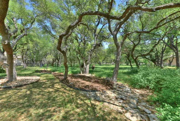 Property Slideshow image 2 of 31 | 229 whispering wind dr, Georgetown, TX, 78633