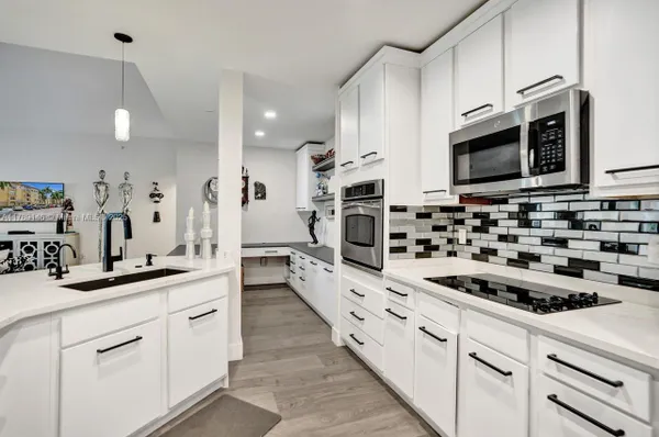 Property Slideshow image 2 of 33 | 16101 emerald estates dr 342, Weston, FL, 33331