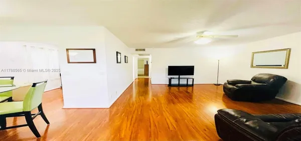 Property Slideshow image 2 of 11 | 497 tilford, Deerfield Beach, FL, 33442