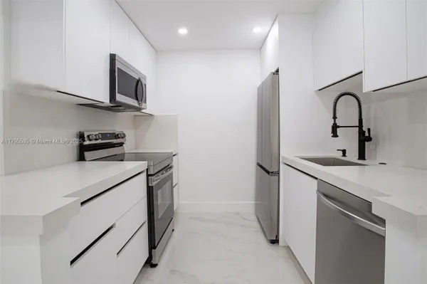 Property Slideshow image 2 of 43 | 13250 sw 7th ct l204, Pembroke Pines, FL, 33027