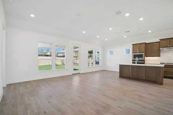 Property Slideshow image 3 of 22 | 1528 dancing oak ln, San Marcos, TX, 78666