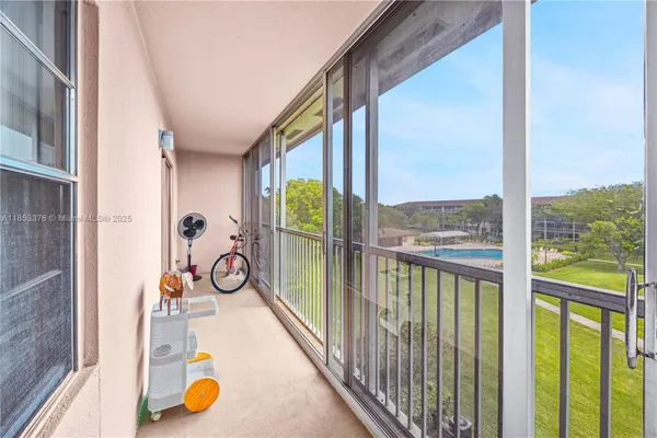 Property Slideshow image 2 of 22 | 13250 sw 7th ct 412l, Pembroke Pines, FL, 33027