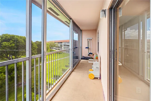 Property Slideshow image 3 of 22 | 13250 sw 7th ct 412l, Pembroke Pines, FL, 33027