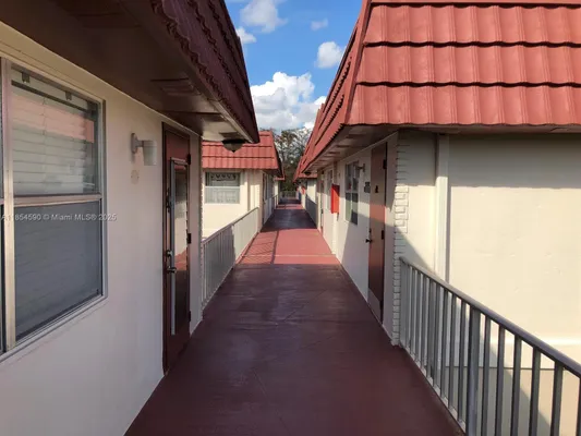 Property Slideshow image 3 of 3 | 591 saxony m # 591, Delray Beach, FL, 33446