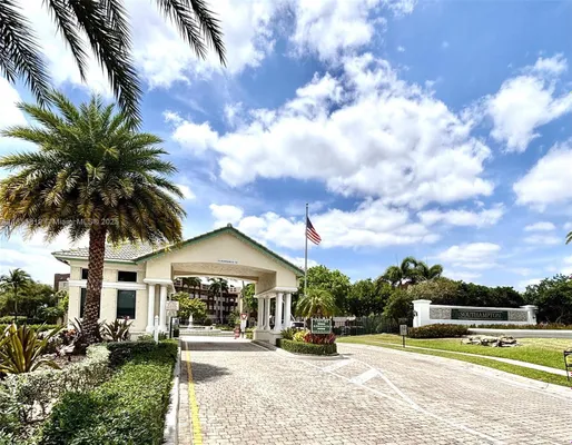 Property Slideshow image 2 of 37 | 7763 southampton ter apt 211, Tamarac, FL, 33321