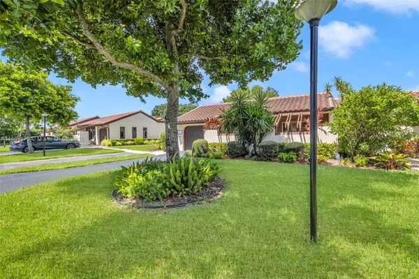 Property Slideshow image 3 of 40 | 21899 arriba real, Boca Raton, FL, 33433