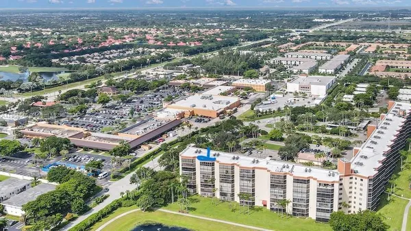 Property Slideshow image 3 of 62 | 7360 s oriole blvd 806, Delray Beach, FL, 33446