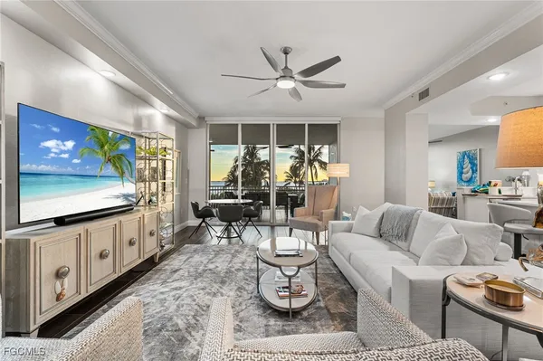 Property Slideshow image 2 of 42 | 14220 royal harbour ct 310, Fort Myers, FL, 33908