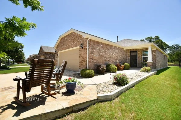 Property Slideshow image 2 of 28 | 231 hobby st, Georgetown, TX, 78633