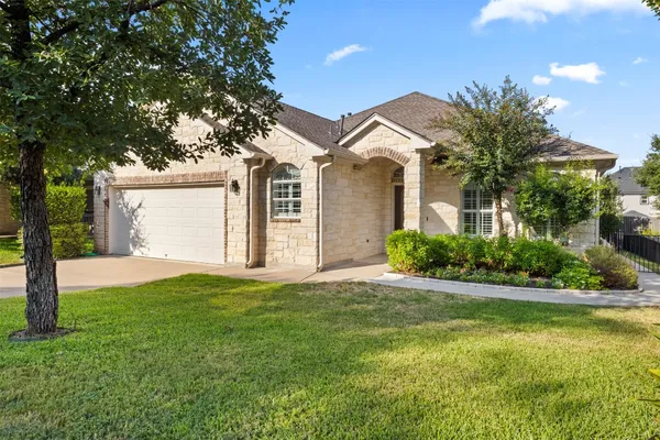 Property Slideshow image 2 of 38 | 304 brazos dr, Georgetown, TX, 78628