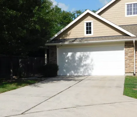 Property Slideshow image 2 of 18 | 50 abercrombie pl, Conroe, TX, 77384