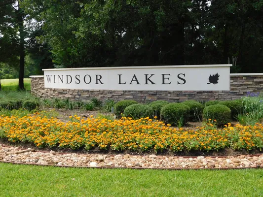 Property Slideshow image 3 of 18 | 50 abercrombie pl, Conroe, TX, 77384