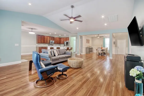 Property Slideshow image 3 of 40 | 1724 boyne dr, Myrtle Beach, SC, 29588