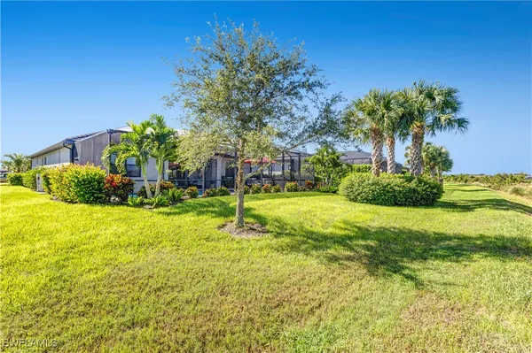Property Slideshow image 2 of 42 | 19768 beechcrest pl, Estero, FL, 33928