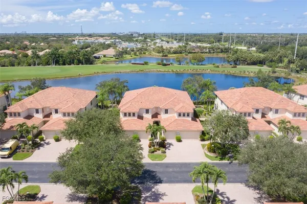 Property Slideshow image 3 of 40 | 3021 meandering way 202, Fort Myers, FL, 33905