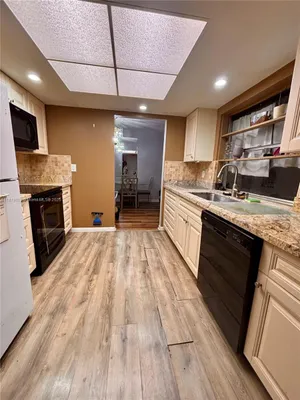 Property Slideshow image 3 of 12 | 1185 n rock island rd, Margate, FL, 33063