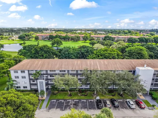 Property Slideshow image 2 of 28 | 251 sw 132nd way h201, Pembroke Pines, FL, 33027