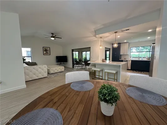 Property Slideshow image 2 of 23 | 11971 caravel cir, Fort Myers, FL, 33908