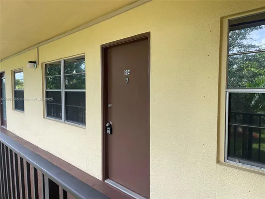 Property Slideshow image 3 of 15 | 150 sw 134th way apt 304r, Pembroke Pines, FL, 33027