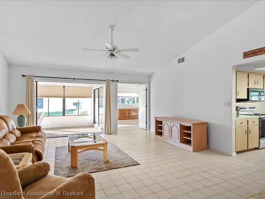 Property Slideshow image 2 of 46 | 20 chestnut trl, Lake Placid, FL, 33852