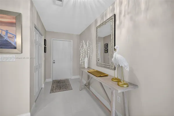 Property Slideshow image 2 of 61 | 21695 arriba real, Boca Raton, FL, 33433