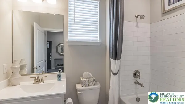 Property Slideshow image 3 of 17 | 1538 dresden dr, Breinigsville, PA, 18031