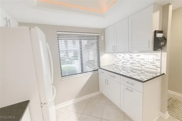 Property Slideshow image 3 of 22 | 11460 caravel cir 5009, Fort Myers, FL, 33908