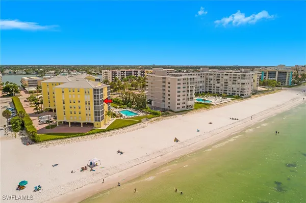 Property Slideshow image 3 of 48 | 3483 gulf shore blvd 401, Naples, FL, 34103