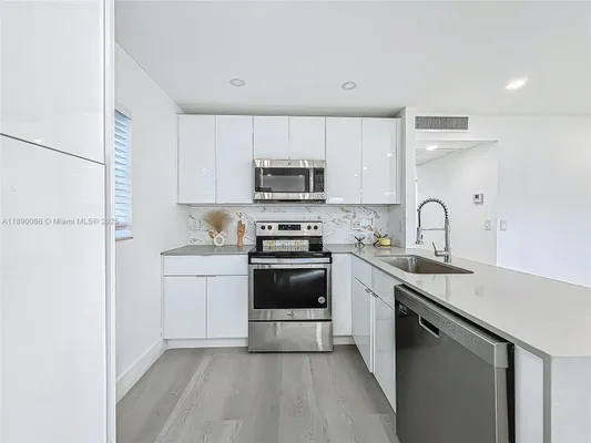 Property Slideshow image 2 of 89 | 260 monaco f f, Delray Beach, FL, 33446