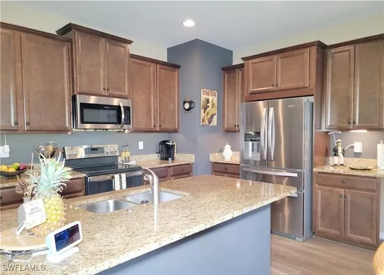 Property Slideshow image 3 of 14 | 2190 summersweet dr, Alva, FL, 33920