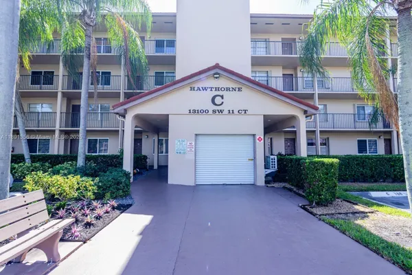 Property Slideshow image 2 of 30 | 13100 sw 11th ct 107c, Pembroke Pines, FL, 33027