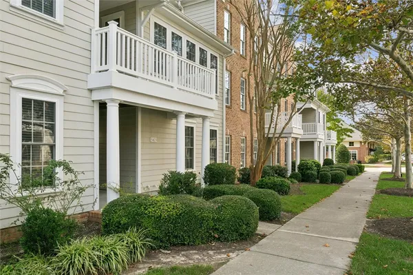 Property Slideshow image 2 of 37 | 5403 discovery park blvd, Williamsburg, VA, 23188