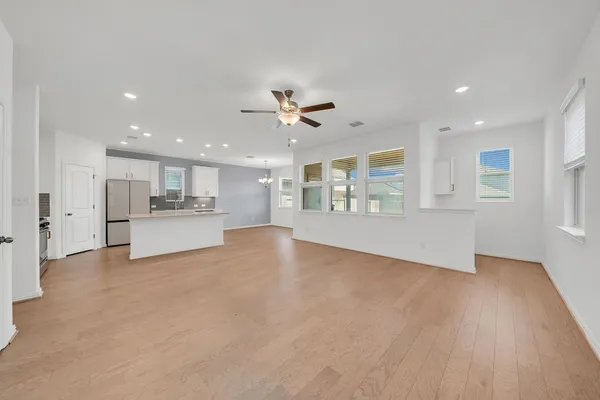 Property Slideshow image 3 of 26 | 2050 egret ave, New Braunfels, TX, 78132