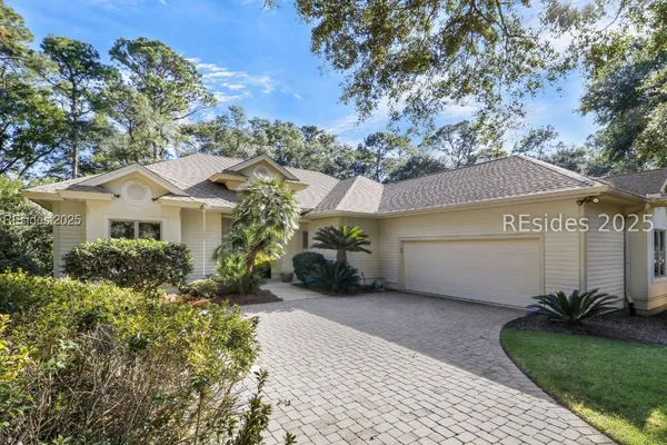 Property Slideshow image 2 of 50 | 81 wedgefield dr, Hilton Head Island, SC, 29926