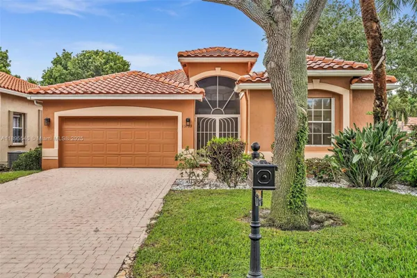 Property Slideshow image 2 of 36 | 13799 via nadina, Delray Beach, FL, 33446