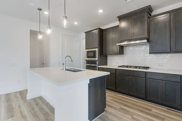 Property Slideshow image 3 of 32 | 4638 rustic grove ln, Fulshear, TX, 77441