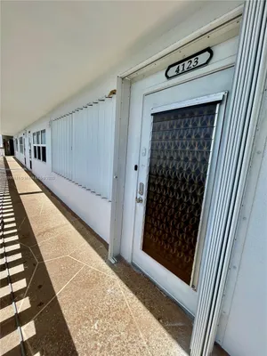 Property Slideshow image 2 of 50 | 4123 cambridge f # 4123, Deerfield Beach, FL, 33442