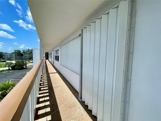 Property Slideshow image 3 of 50 | 4123 cambridge f # 4123, Deerfield Beach, FL, 33442