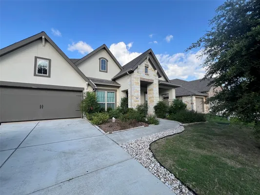 Property Slideshow image 2 of 38 | 508 chinkapin trl, New Braunfels, TX, 78132