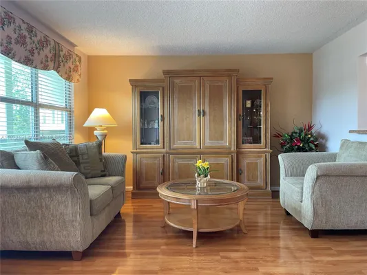 Property Slideshow image 2 of 43 | 3033 berkshire b # 3033, Deerfield Beach, FL, 33442