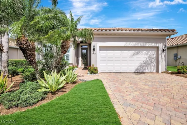 Property Slideshow image 2 of 42 | 12121 chrasfield chase, Fort Myers, FL, 33913
