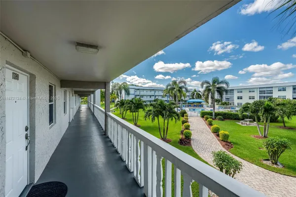 Property Slideshow image 3 of 48 | 9856 marina blvd apt 1320, Boca Raton, FL, 33428
